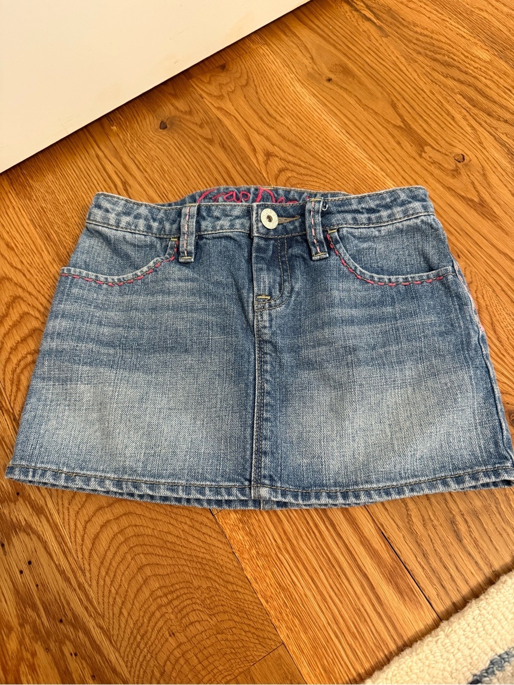 Gap Kids Vintage Denim Skirt with Embroidered Pockets Size 10 regular